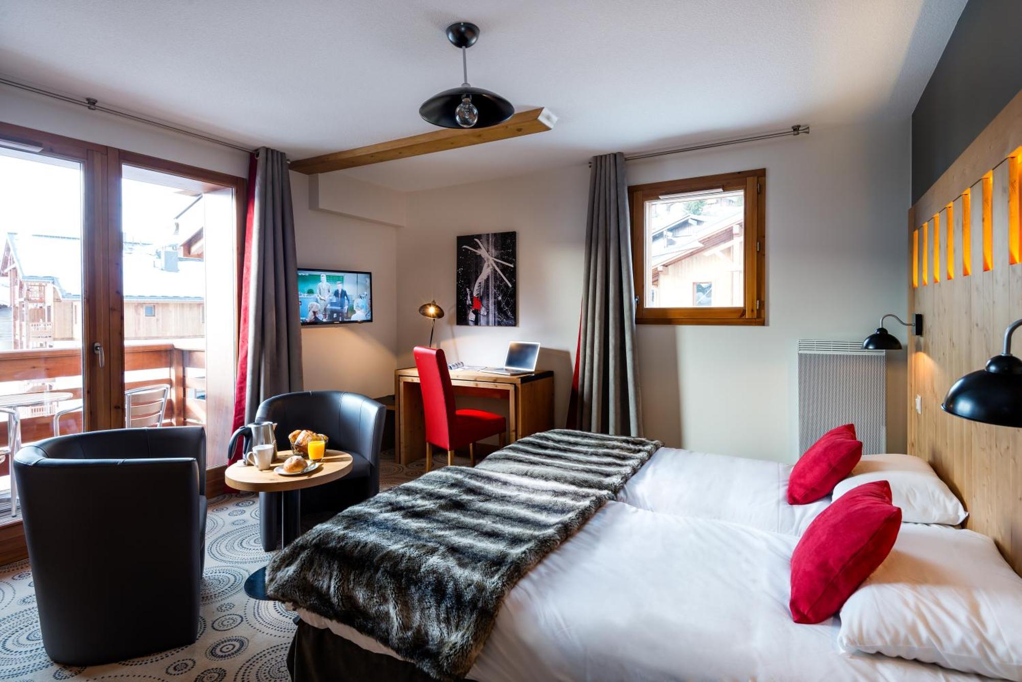 Lagrange Vacances Les Chalets D'Emeraude Отелюс Екстериор снимка